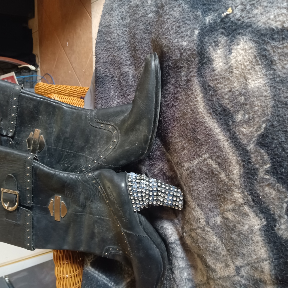 Harley-Davidson Black Heeled Boots with Rhinestone Embellishments